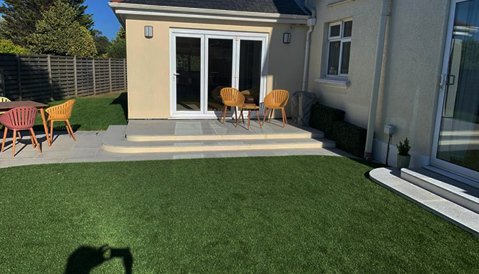 We are a team of great gardeners in Guernsey. Here is an image of a brand new landscaped garden and custom seating we installed for a customer.